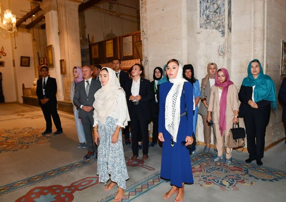 First VP Mehriban Aliyeva, Heydar Aliyev Foundation's VP Leyla Aliyeva visit Mevlana Museum in Konya (PHOTO/VIDEO)