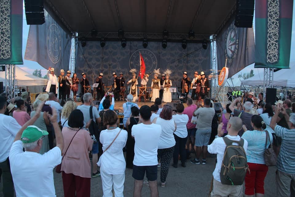 Кыргызстандын Венгриядагы маданият күндөрү жыйынтыкталды – сүрөт