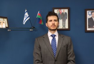 Посол Израиля поделился публикацией в связи с новостью об открывающемся в его стране азербайджанском посольстве