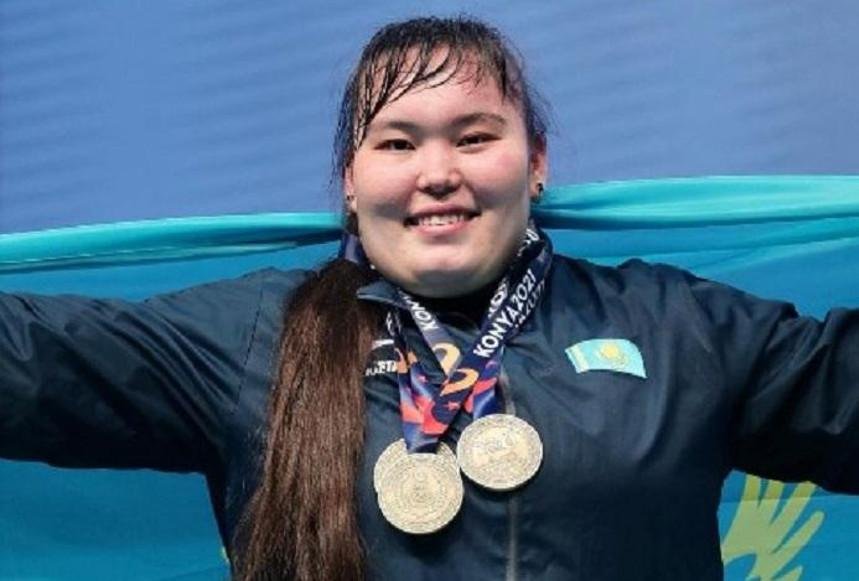 Новый рекорд Исламиады установила казахстанская тяжелоатлетка