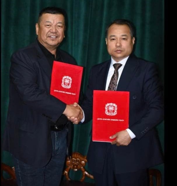 Театры Кыргызстана и Монголии подписали меморандум о сотрудничестве