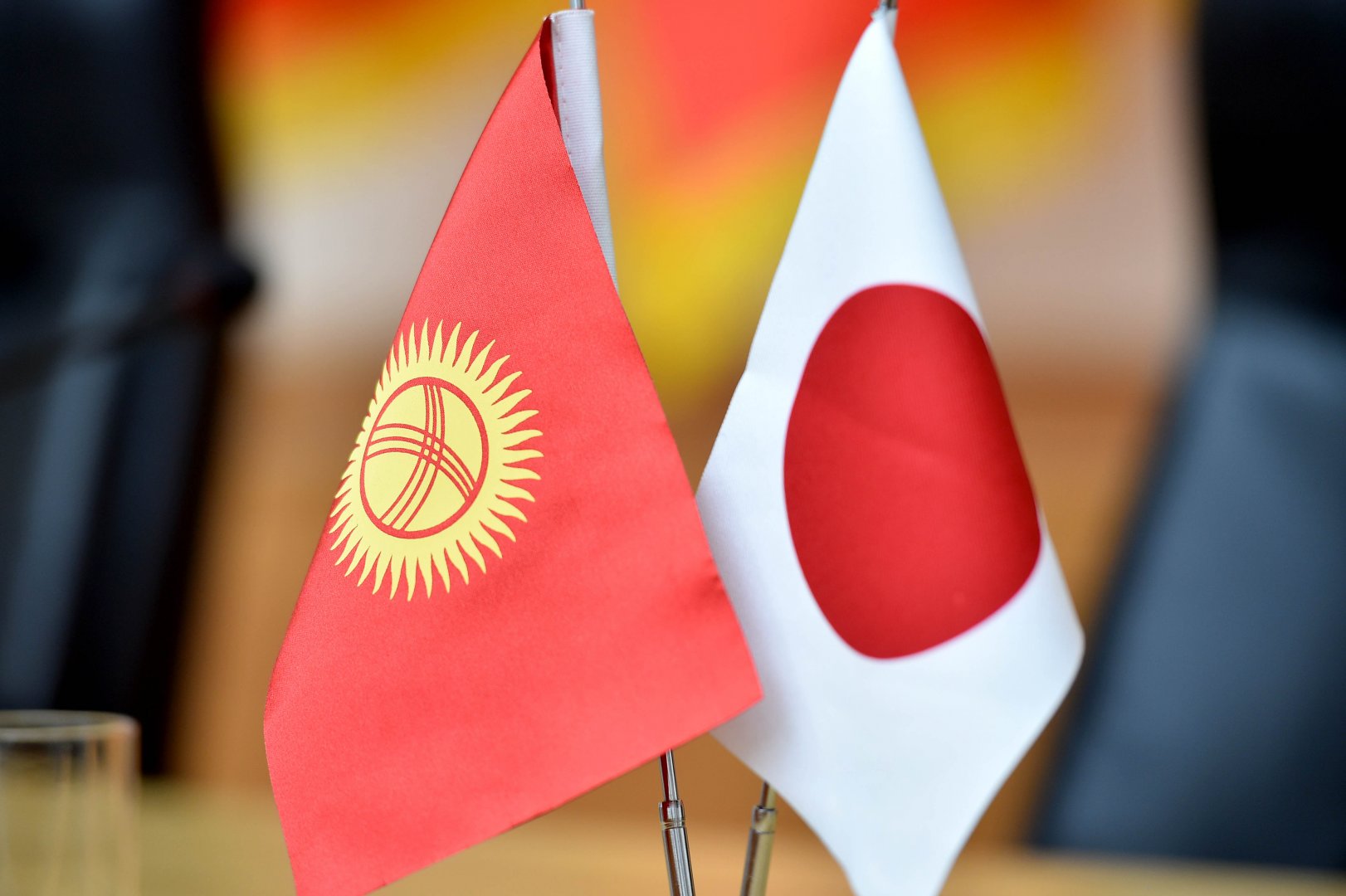 Байсалов: JDS стипендиялары Кыргызстан менен Япониянын кызматташтыгына бекем негиз түзүүдө