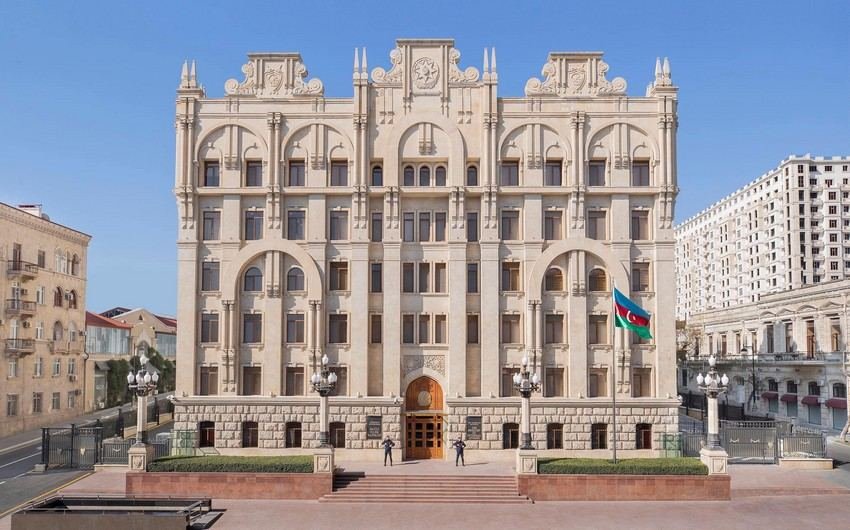 Azerbaijan offers route for withdrawal of disarmed Armenian military personnel from Karabakh