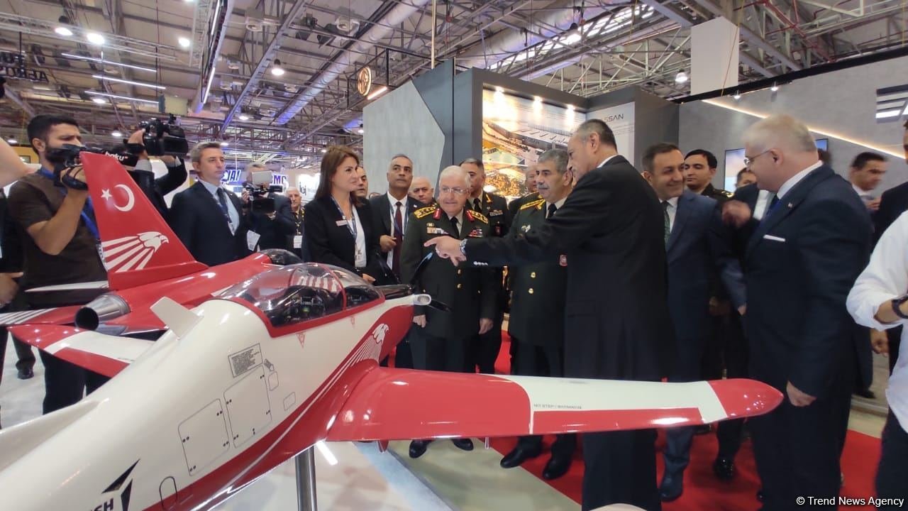 Azerbaijani defense minister, chief of Turkish Armed Forces' General Staff visit ADEX exhibition (PHOTO)