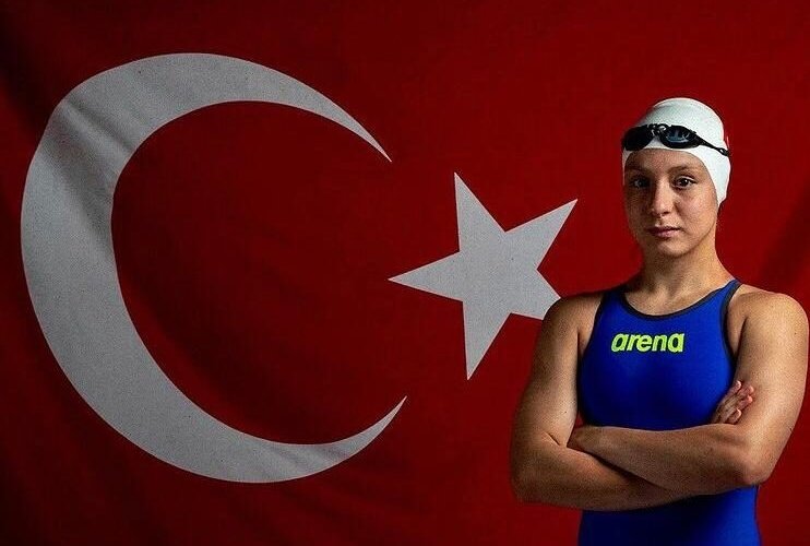 Turkish swimmer achieves historic success