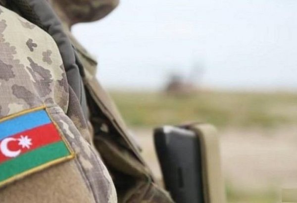 Azərbaycan Ordusunun zabiti odlu silahdan istifadə etməklə özünü öldürüb