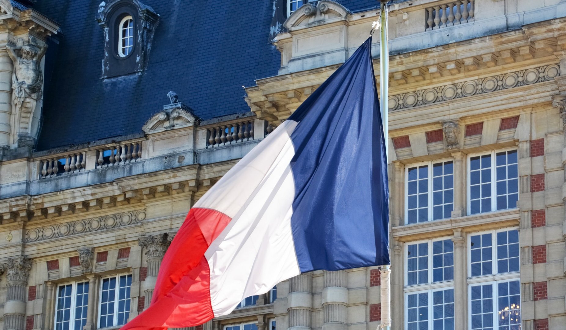 French MFA deplore the unacceptable attack of Armenian radicals on Azerbaijani embassy