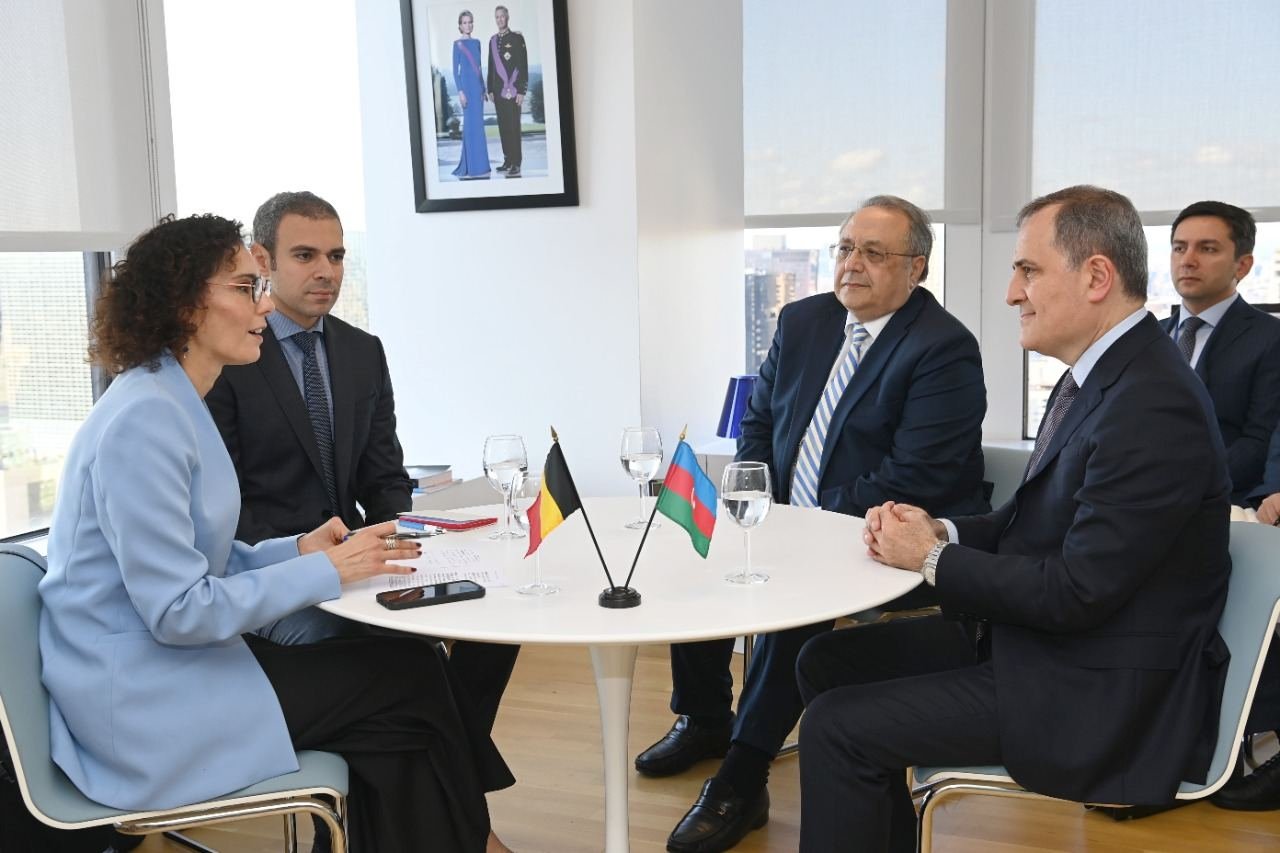 Джейхун Байрамов встретился с министром иностранных дел Бельгии