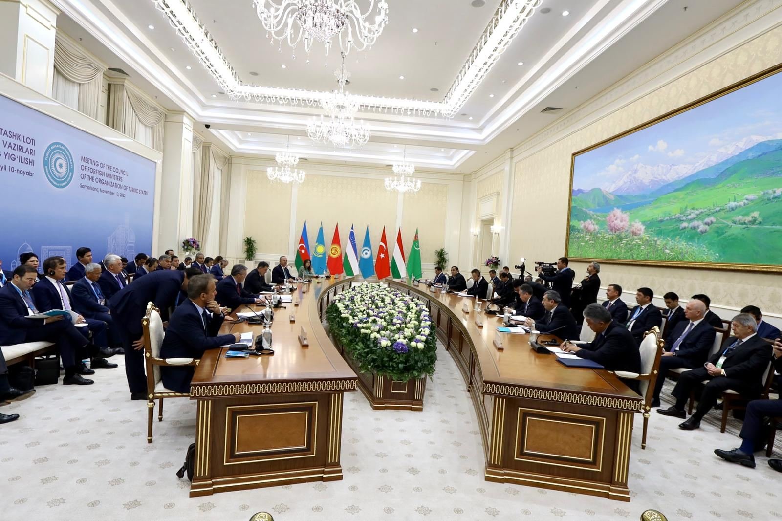 Meeting of FMs of member countries of Organization of Turkic States kicks off (PHOTO)