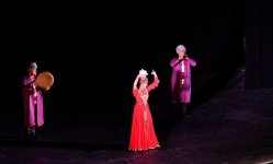 First Lady of Azerbaijan Mehriban Aliyeva watches "Lazgi" ballet in Samarkand (PHOTO/VIDEO)