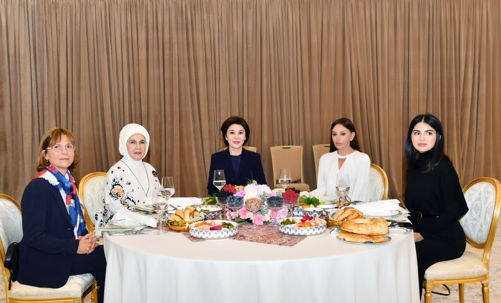 First Lady of Azerbaijan Mehriban Aliyeva attends dinner organized in Samarkand (PHOTO)
