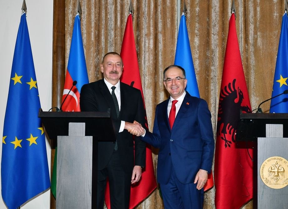 Azerbaijani, Albanian presidents make press statements (PHOTO)