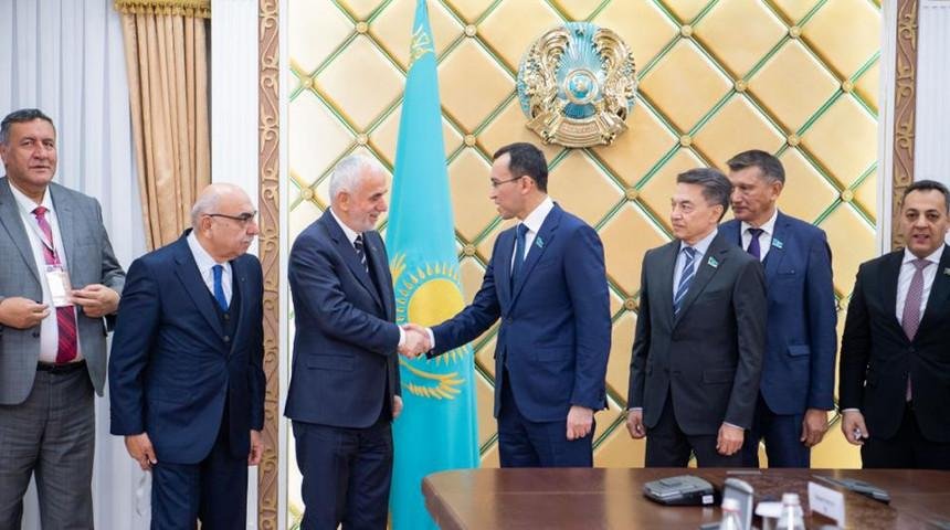 Kazakh Senate Speaker Maulen Ashimbayev meets election observers of TurkPA