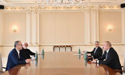President Ilham Aliyev receives chairman of board and consultant of Formula 1 Group (PHOTO)