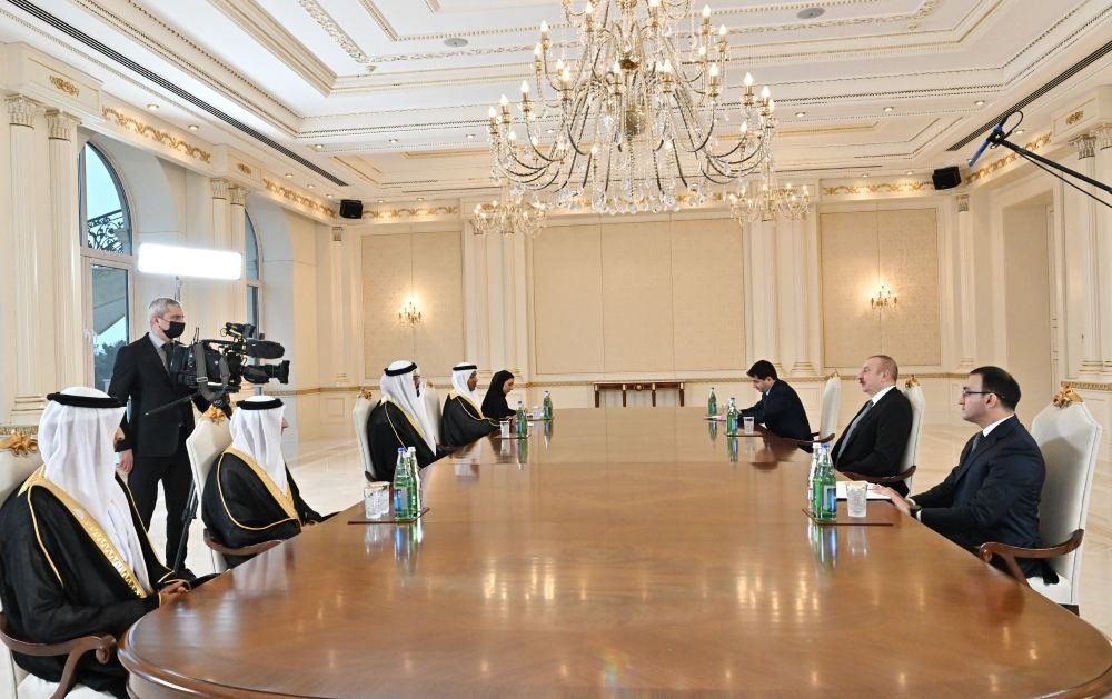 President Ilham Aliyev receives Minister of Cabinet Affairs of United Arab Emirates