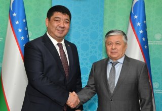 Посол Джаманбаев встретился с замглавы МИД Узбекистана