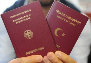 Turks in Germany can obtain dual citizenship