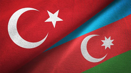 Азербайджан - первая страна, немедленно оказавшая помощь Турции