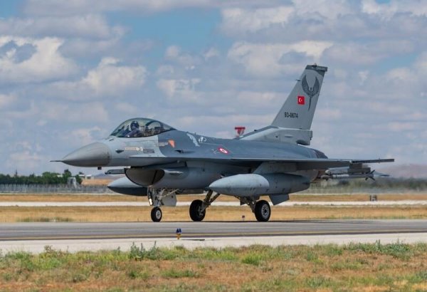 Türkiyənin “F-16” təyyarələri Azərbaycanda keçirilən birgə təlimlərdə iştirak edir