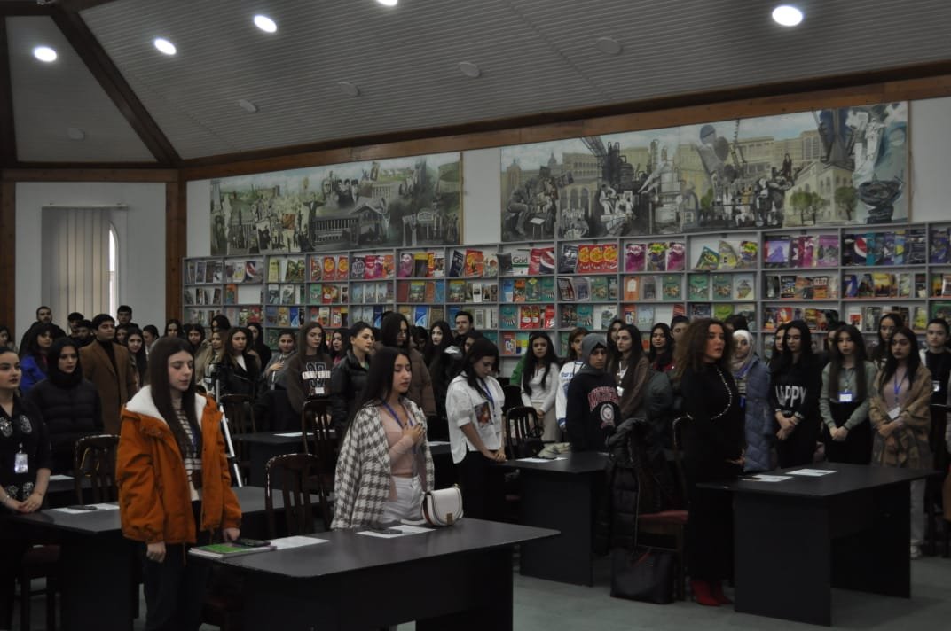 Odlar Yurdu Universitetində Qloballaşma Dövründə Milli-Mənəvi Dəyərlərin Qorunması adlı tədbir keçirilib