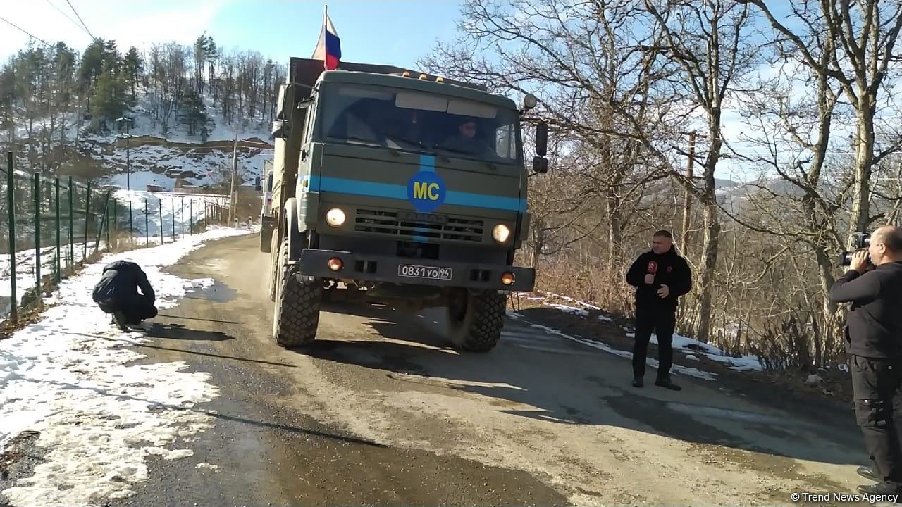 More vehicles of Russian peacekeepers drive freely along Azerbaijan's Lachin-Khankendi road