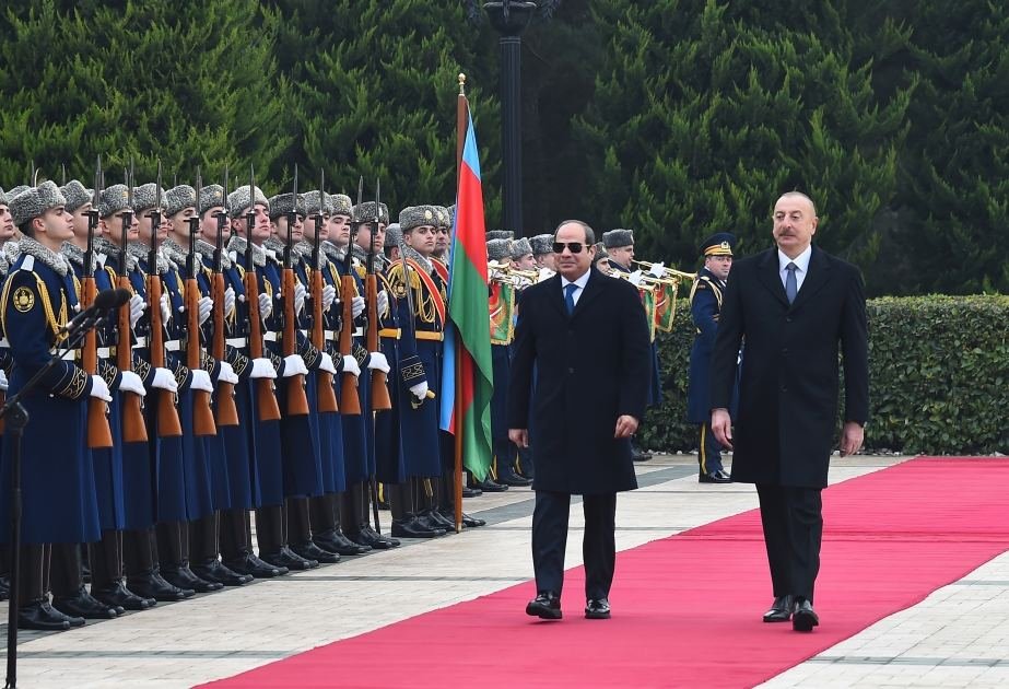 В Баку состоялась церемония официальной встречи президента Египта