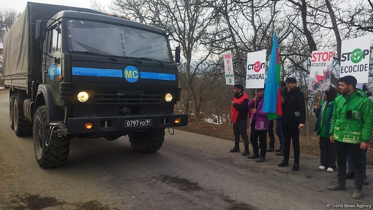 Rusiya sülhməramlılarına aid daha 26 avtomobil Laçın yolundan keçib