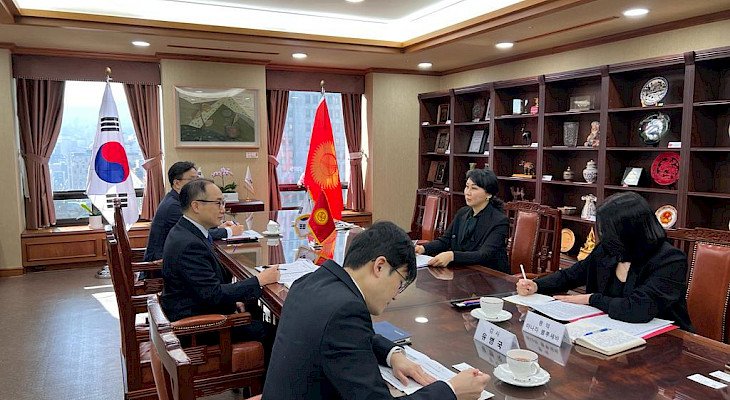 Посол Кыргызстана встретилась с генпрокурором Республики Корея