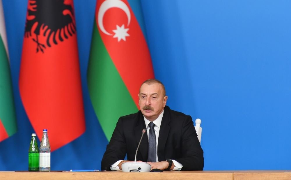 Президент Азербайджана: Подписание Меморандума о взаимопонимании между Азербайджаном и Венгрией по поставкам газа расширяет число стран, входящих в нашу команду