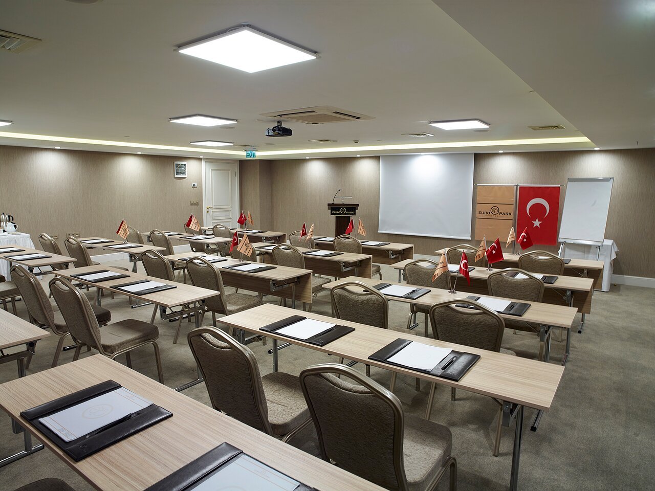 Türkiye closes all secondary schools for week, following earthquake
