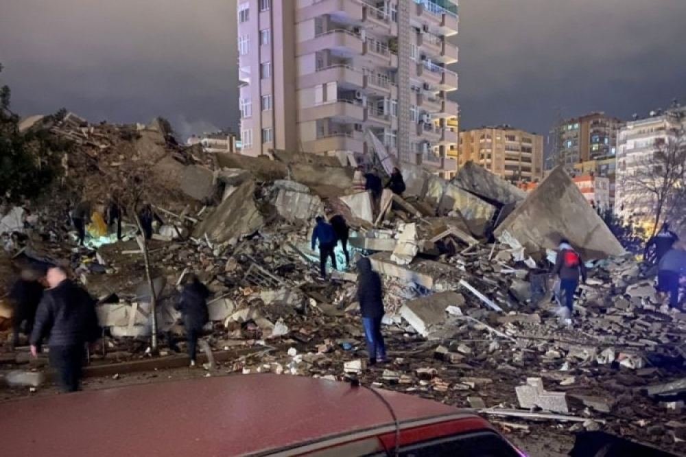 В Турции произошло землетрясение магнитудой 7,4