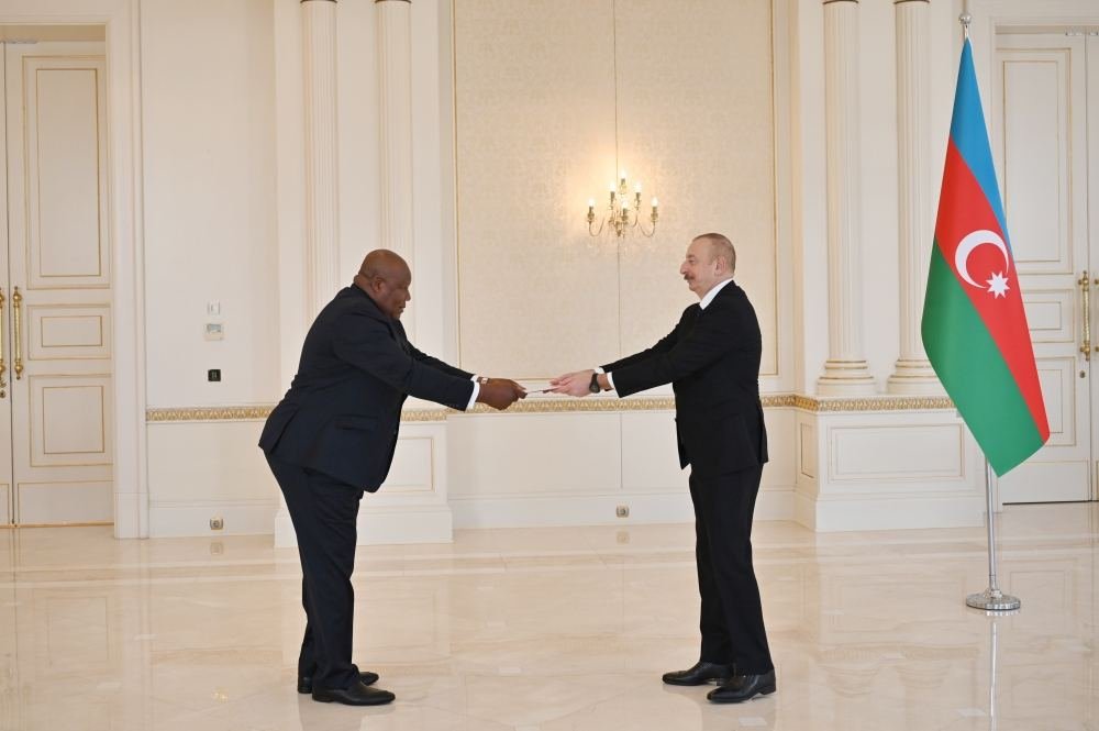 President Ilham Aliyev receives credentials of new Ambassador of Congo to Azerbaijan