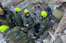 Азербайджанские спасатели в Турции извлекли из-под завалов и спасли 37 человек