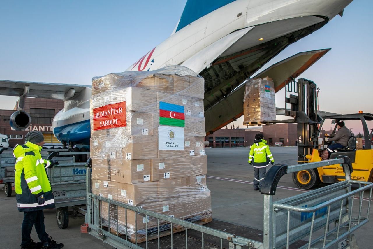 Humanitarian assistance from Azerbaijan delivered to Türkiye (VIDEO)