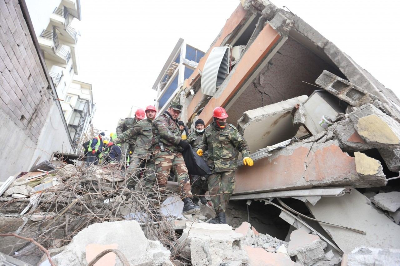 Последние кадры из зоны землетрясения в турецкой провинции Хатай
