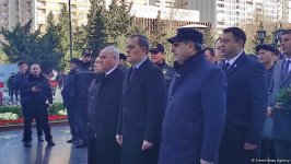 Глава МИД Азербайджана посетил памятник Ходжалинскому геноциду