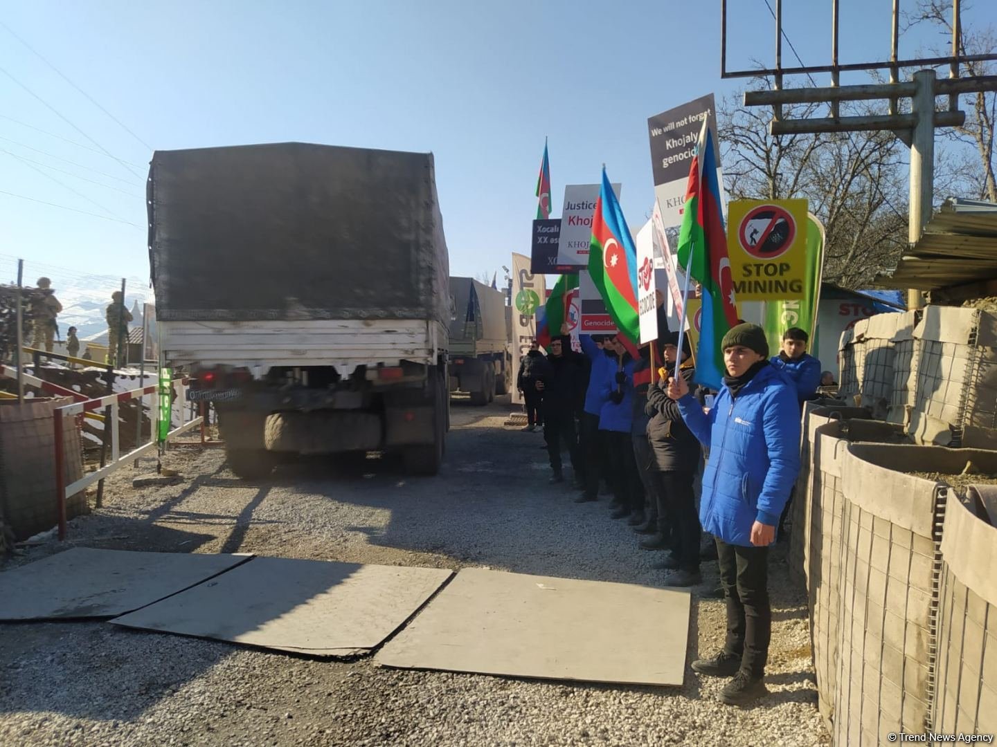 Sülhməramlıların 15 avtomobili Laçın yolundan keçib