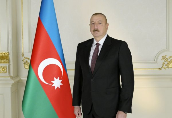 Президент Ильхам Алиев поздравил азербайджанский народ с праздником Гурбан