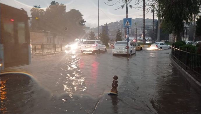 Türkiyənin Şanlıurfa vilayətində güclü yağış nəticəsində sel baş verib