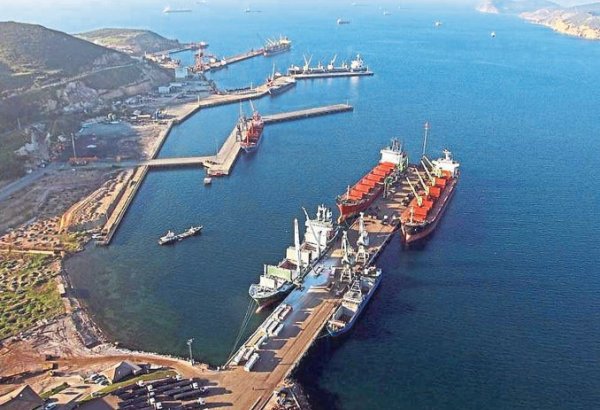 Ötən ilin yanvar-dekabr aylarında Aliağa limanı 6 mindən çox gəmi qəbul edib (ÖZƏL)