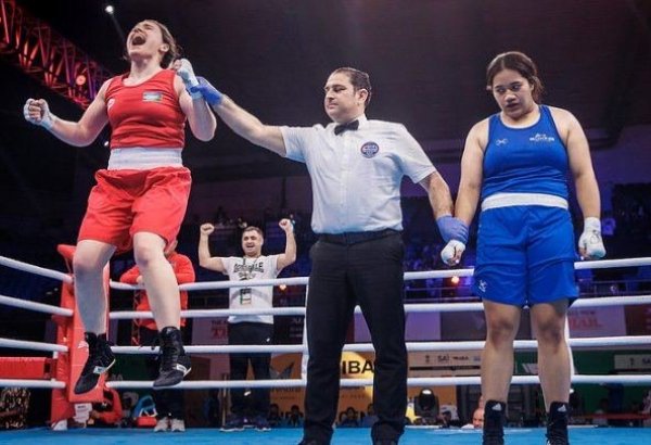 Azərbaycanın qadın boksçusu ilk dəfə dünya çempionatının yarımfinalına yüksəlib