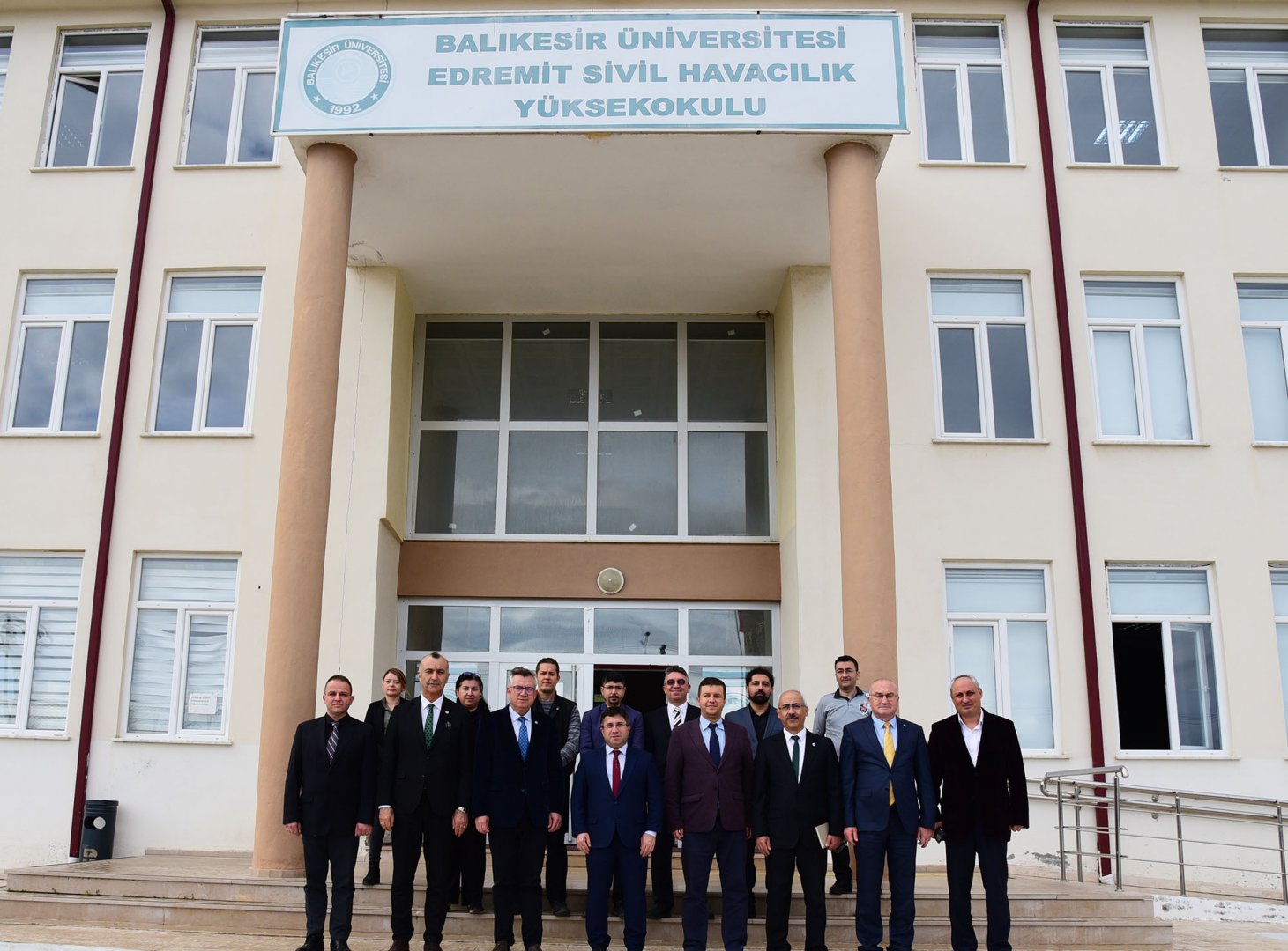Balıkesir Universitetinin rektoru akademik qurunlarda müşahidələr aparıb