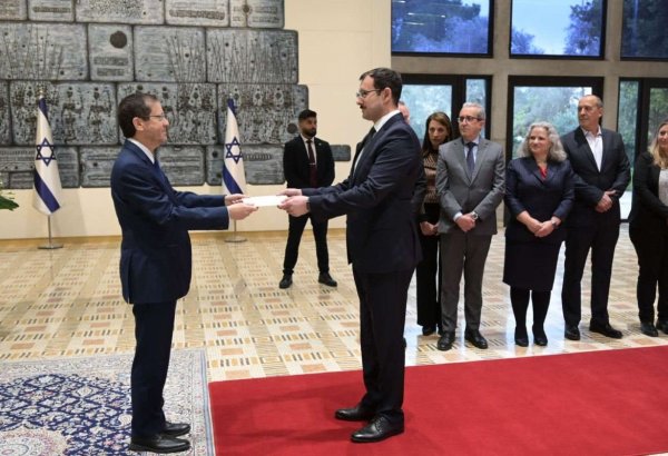 Azerbaijani Ambassador presents his credentials to President of Israel