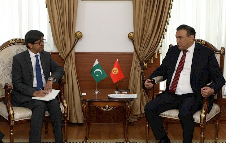Deputy FM of Kyrgyzstan receives copies of credentials of ambassador of Pakistan