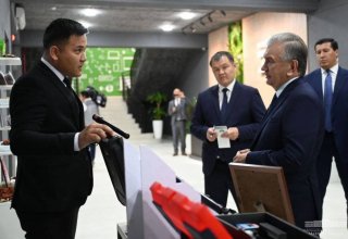The President gets acquainted with a technopark in Nukus