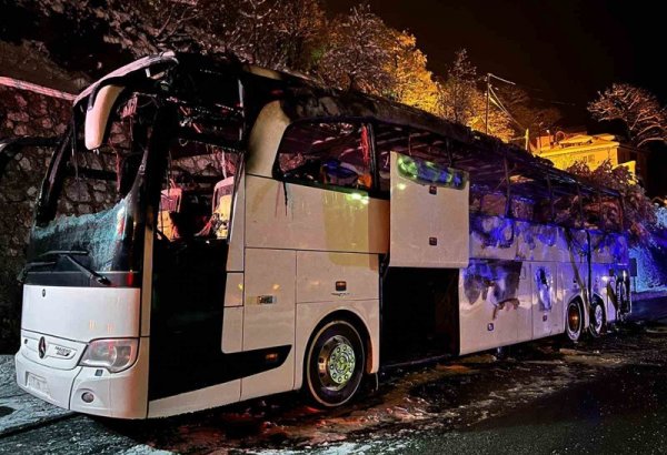 Türkiyədə polisləri daşıyan avtobusda yanğın baş verib
