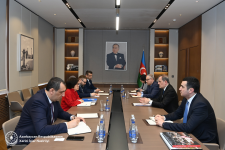 Jeyhun Bayramov meets with new representative of UN High Commissioner for Refugees