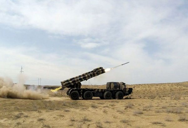 Azerbaijani Rocket and Artillery Troops’ units conduct live-fire tactical exercises