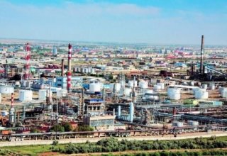 Kazakhstan's Atyrau refinery plans to boost output in 2023