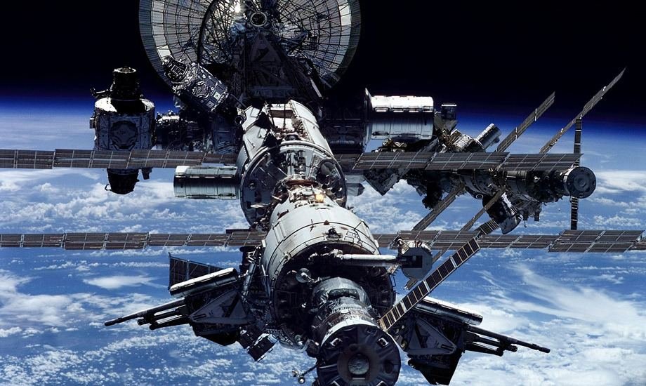 Roscosmos chief informs partners of space station’s life extension to 2028